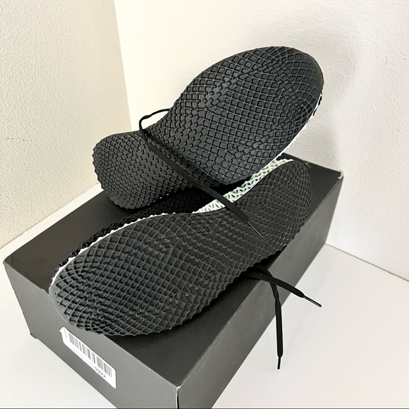 ADIDAS x STELLA MCCARTNEY Limited Edition Alphaedge 4D Printed Sneakers in Black - Picture 11 of 12